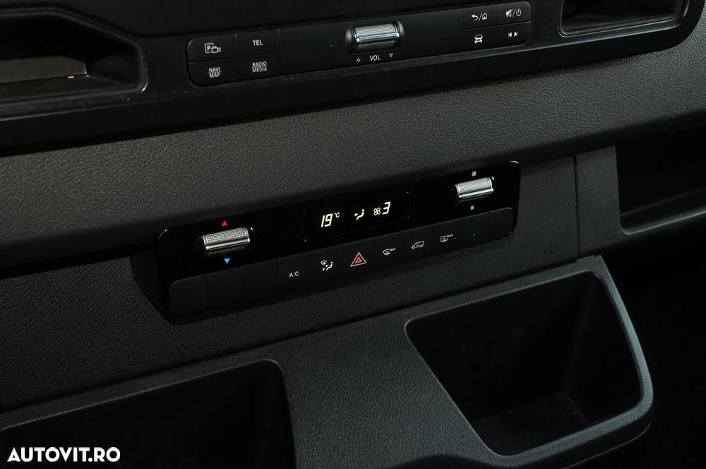 Mercedes-Benz Sprinter - 18
