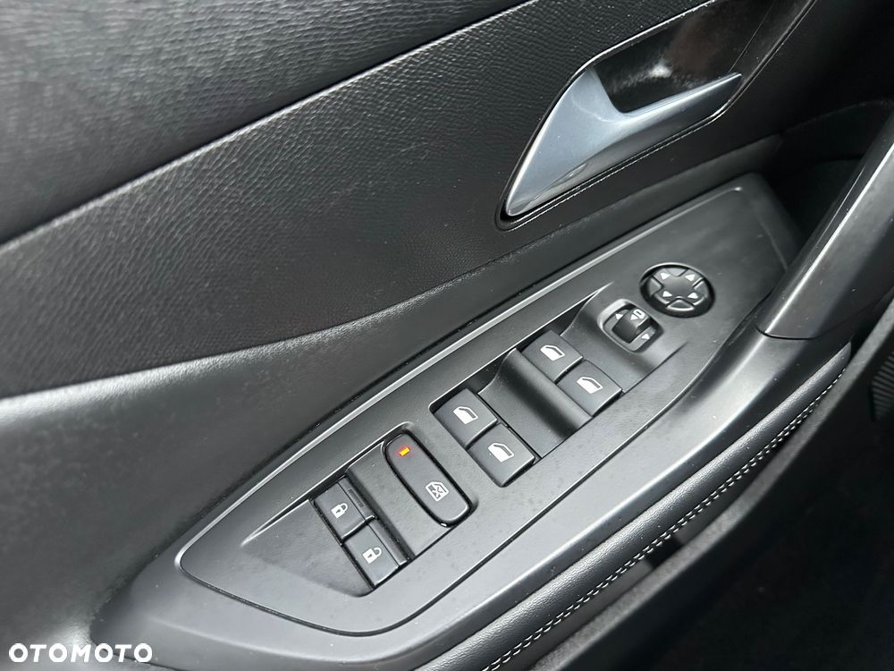 Peugeot 308 1.2 PureTech Allure Pack S&S EAT8 - 8