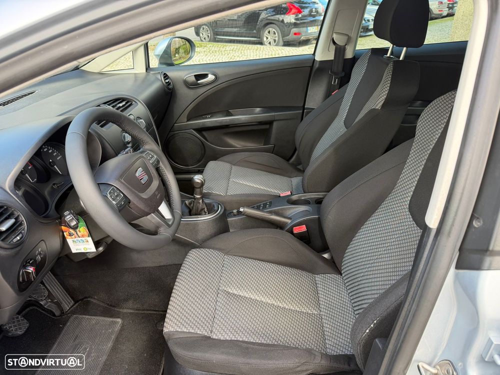 SEAT Leon 1.6 TDI ECOMOTIVE Reference - 23