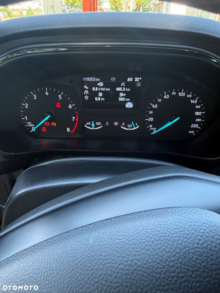 Ford Focus ver-1-5-ecoboost-st--line - 8
