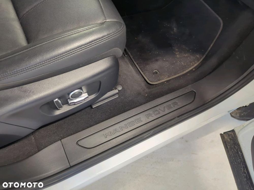 Land Rover Range Rover Evoque 2.0 P200 mHEV S - 18