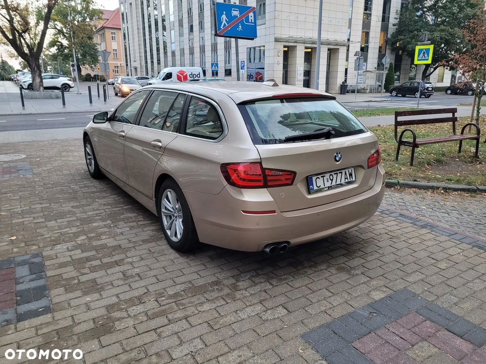BMW Seria 5 523i - 3