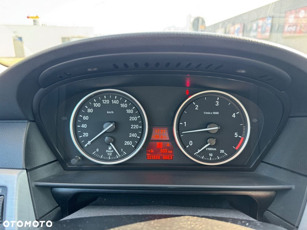 BMW Seria 5 - 11