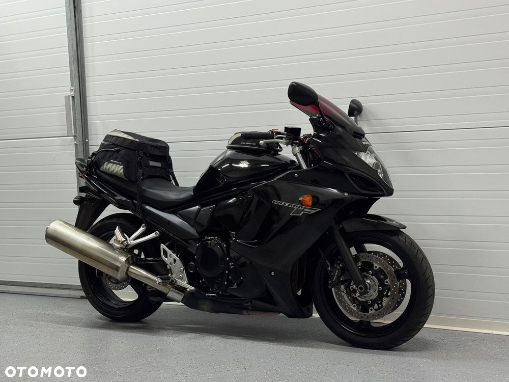 Suzuki GSX - 1