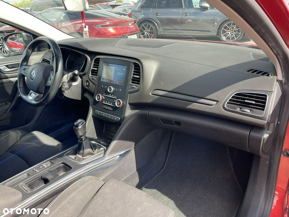 Renault Megane 1.5 Blue dCi Limited - 10