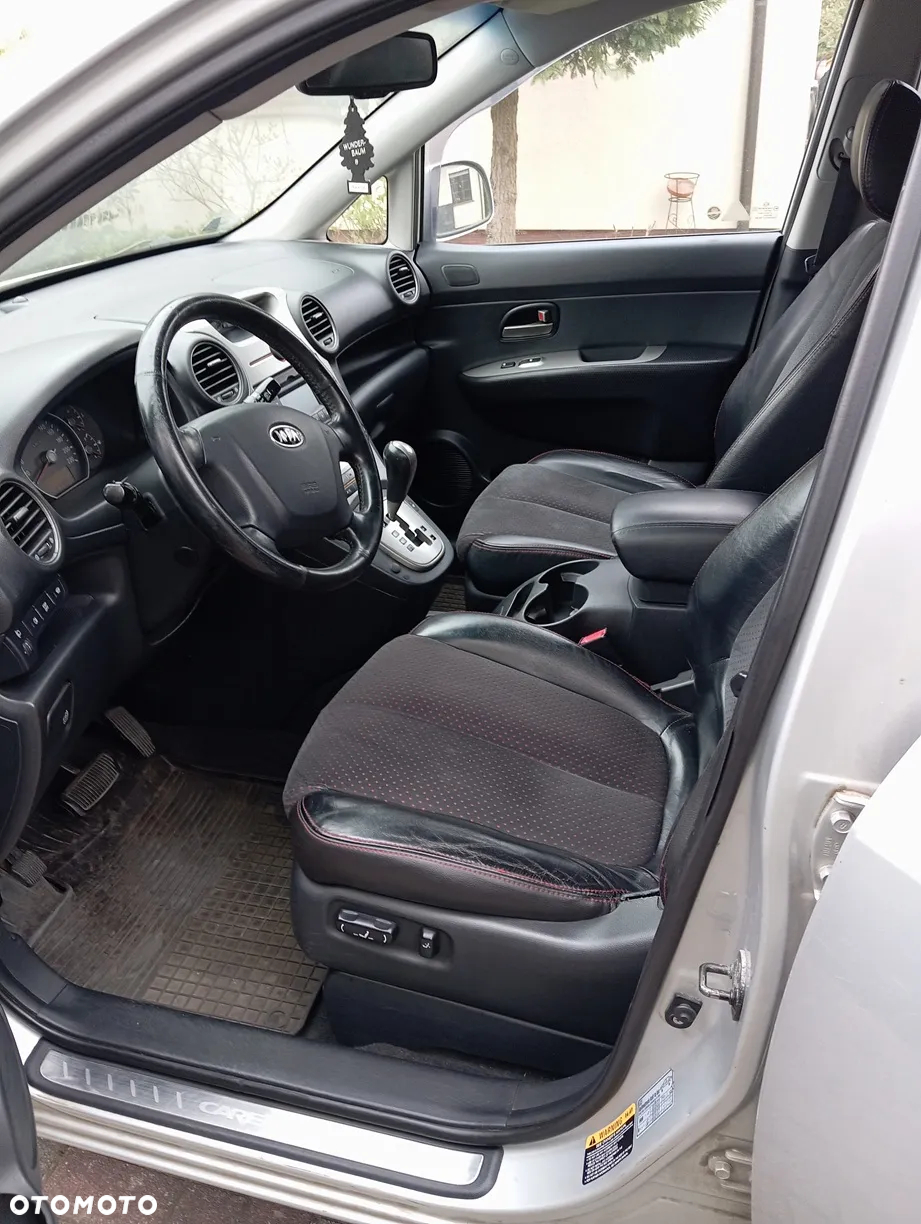 Kia Carens 2.0 EX - 8