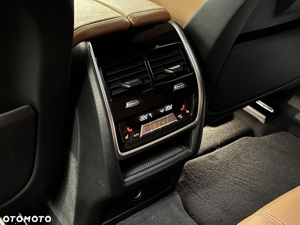 BMW X6 - 22