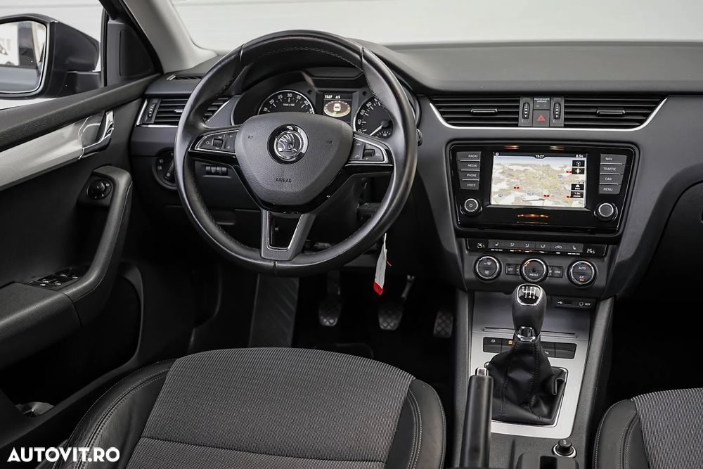 Skoda Octavia Combi 1.6 TDI GreenLine - 13