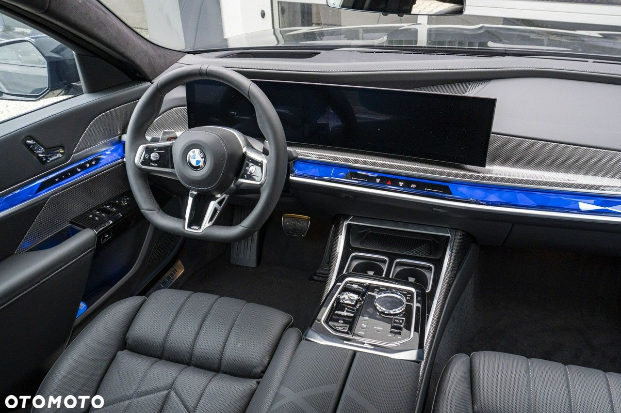 BMW Seria 7 - 18
