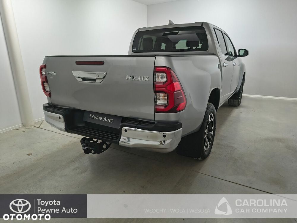 Toyota Hilux 2.8 D-4D Double Cab SR5 4x4 - 2