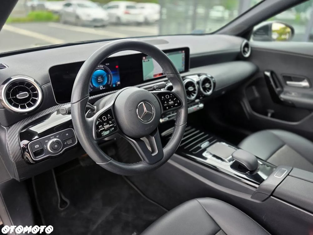 Mercedes-Benz CLA 200 AMG Line 7G-DCT - 9