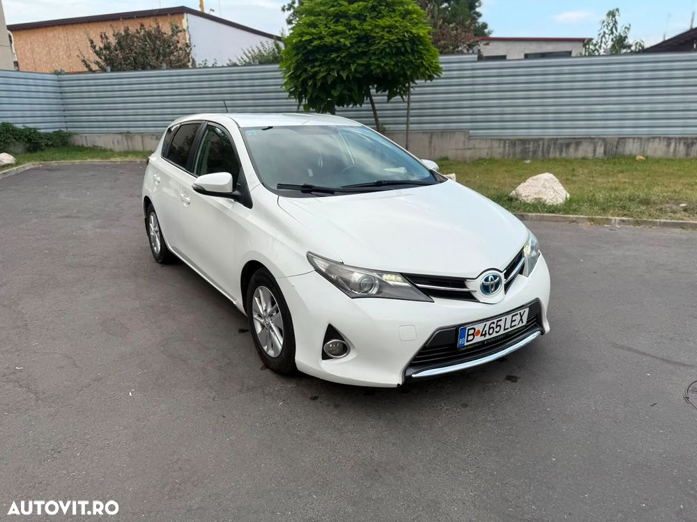 Toyota Auris 1.8 L VVT-i Sol - 5