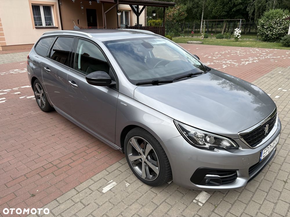 Peugeot 308 - 1