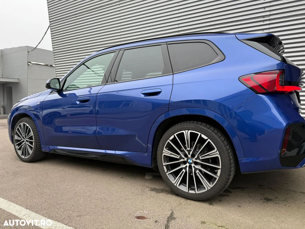 BMW X1 xDrive23i AT MHEV - 13