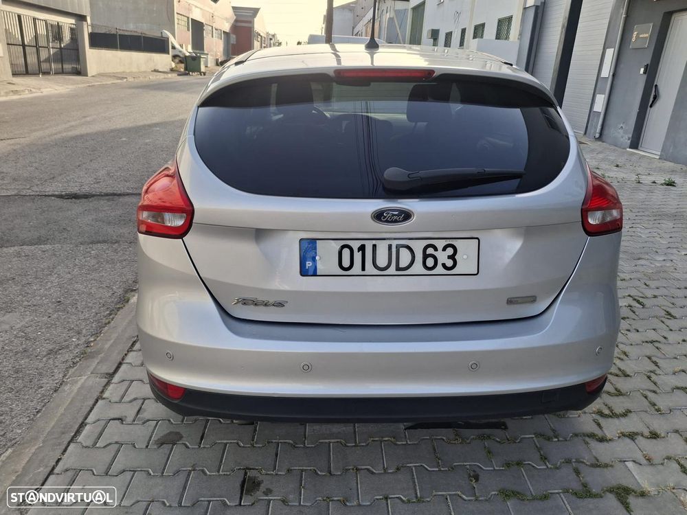 Ford Focus 1.0 EcoBoost Titanium - 9