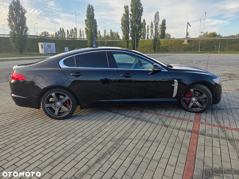 Jaguar XF 3.0 V6 D Luxury - 6