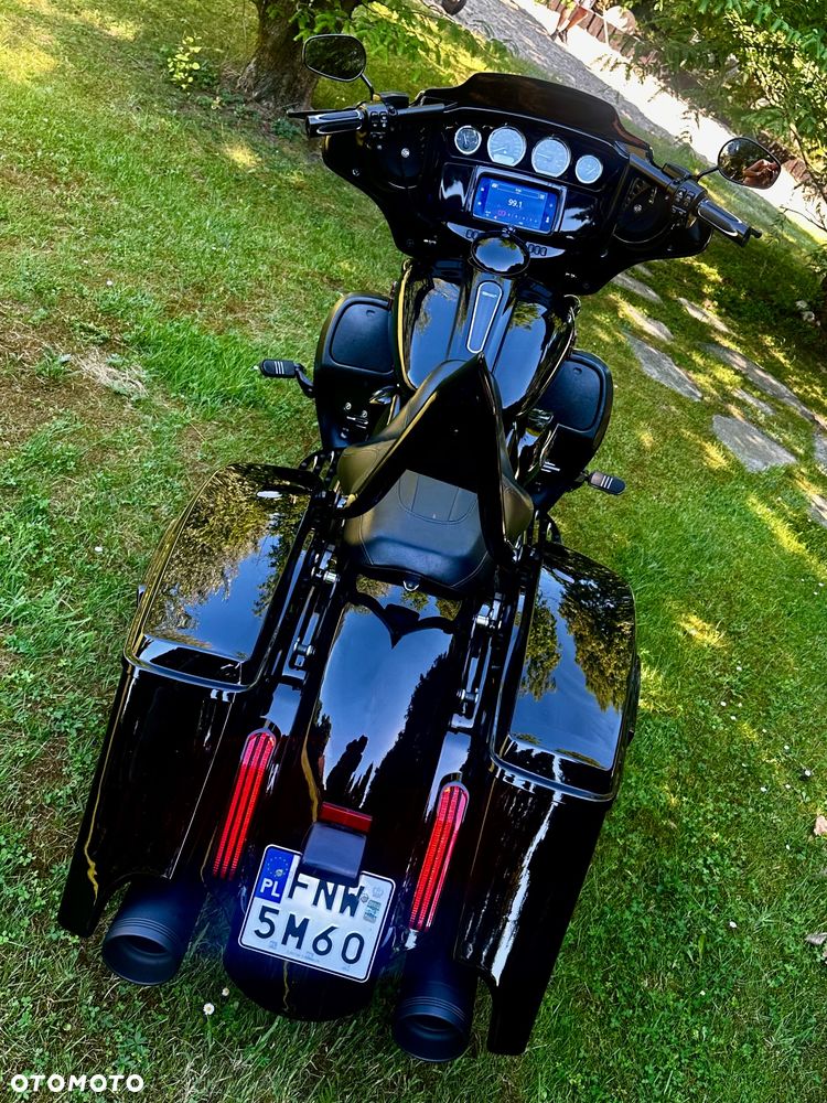Harley-Davidson Touring Street Glide - 4