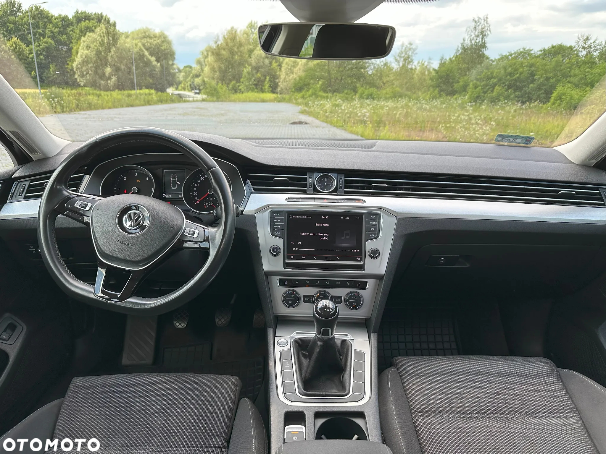 Volkswagen Passat 2.0 TDI BMT Comfortline - 15