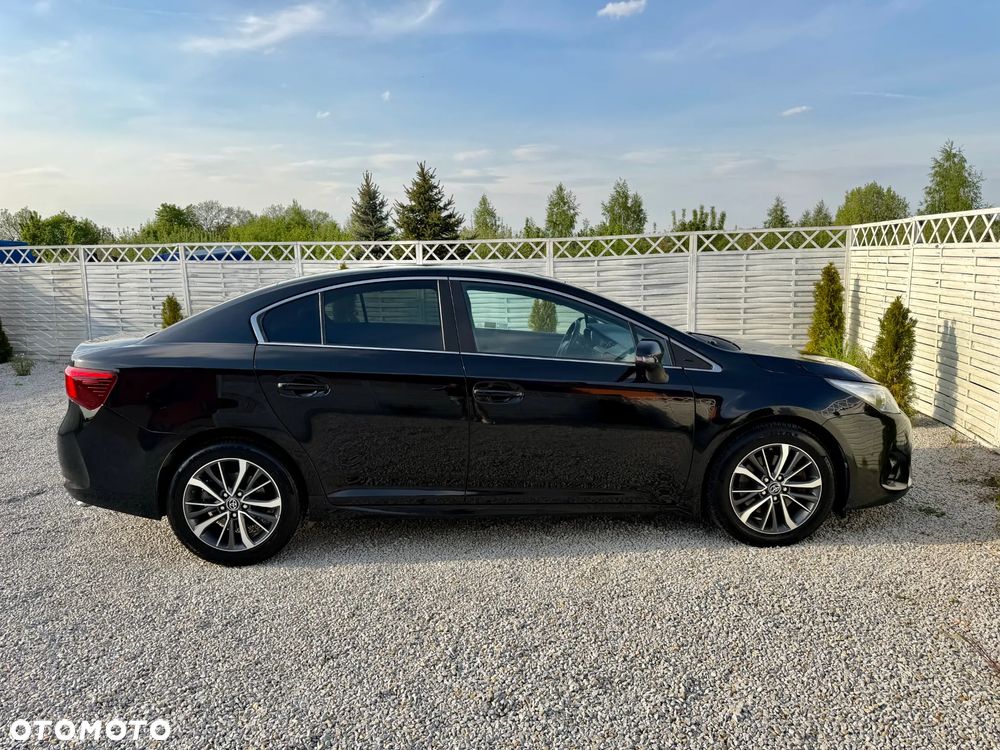 Toyota Avensis 2.0 D-4D Premium - 28