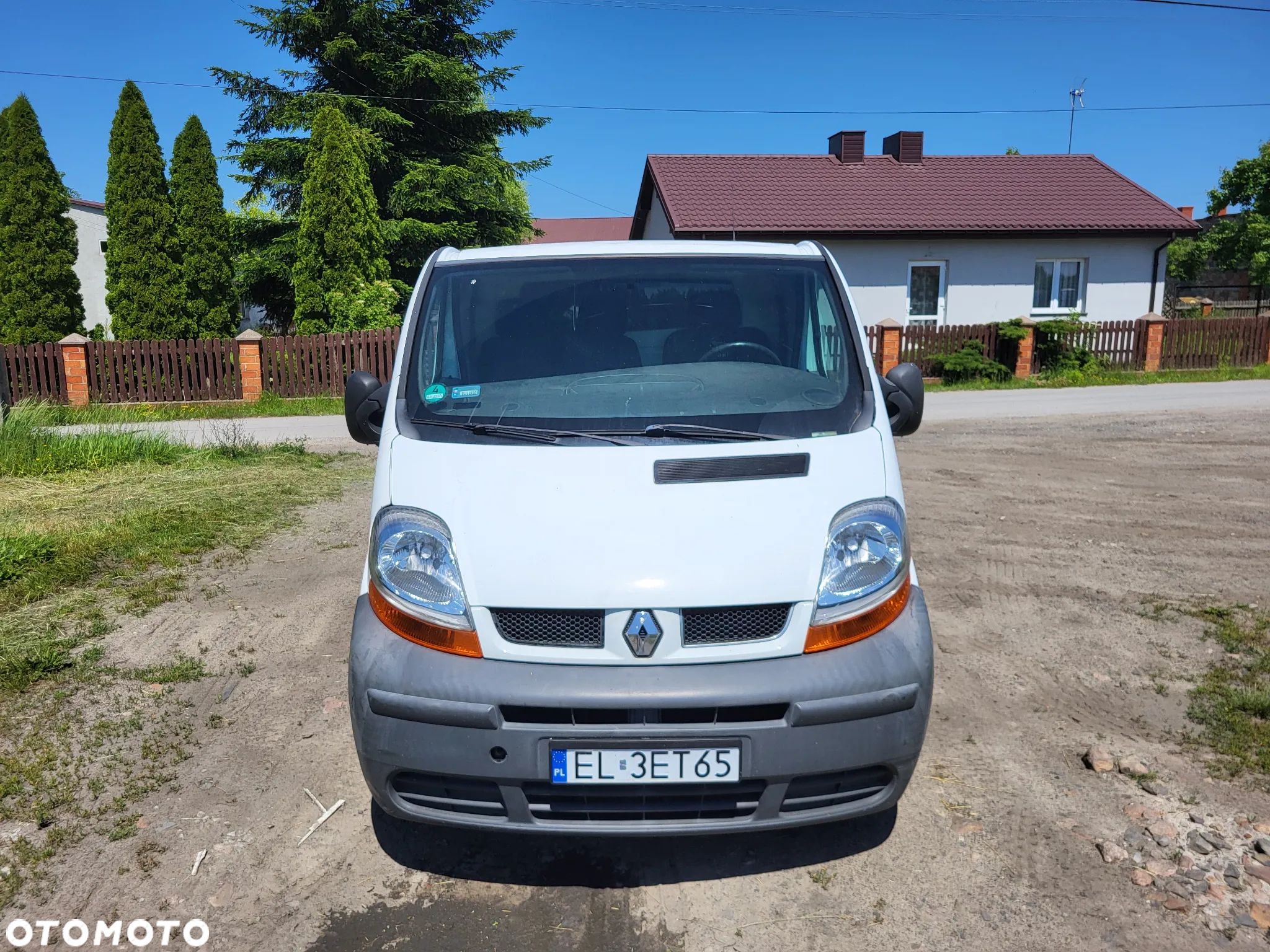 Renault TRAFIC - 1