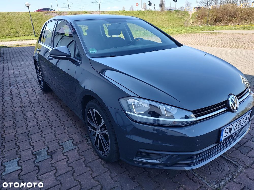 Volkswagen Golf - 8
