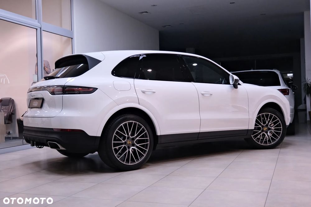 Porsche Cayenne - 14