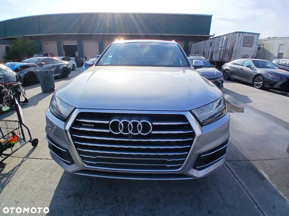 Audi Q7 - 2
