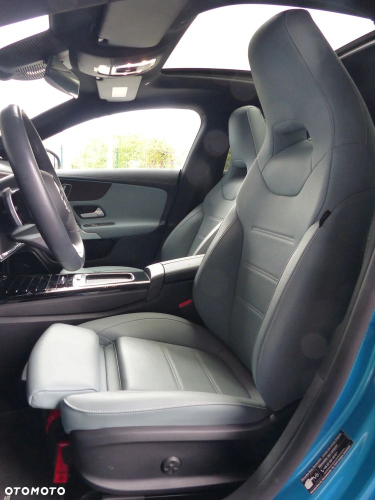 Mercedes-Benz CLA 200 AMG Line 7G-DCT - 20