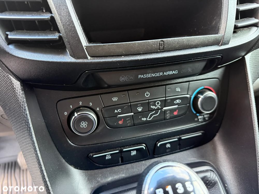 Ford Transit Connect - 6