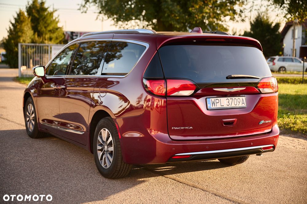 Chrysler Pacifica - 8