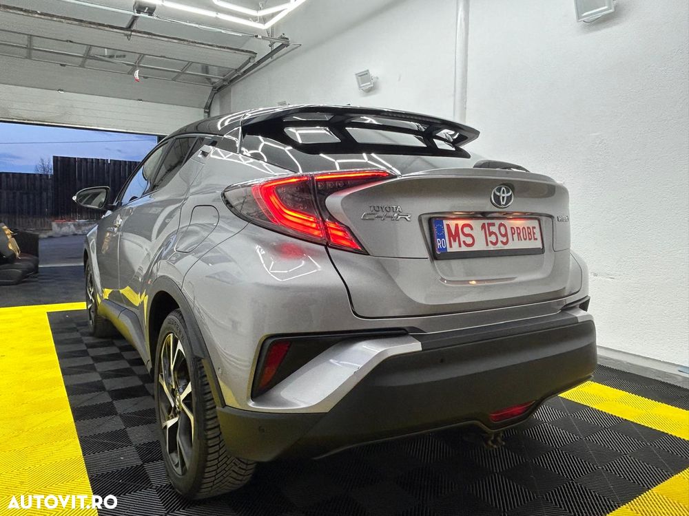 Toyota C-HR Style - 4