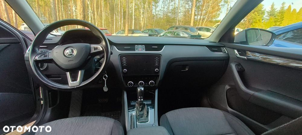 Skoda Octavia 2.0 TDI Clever DSG - 12