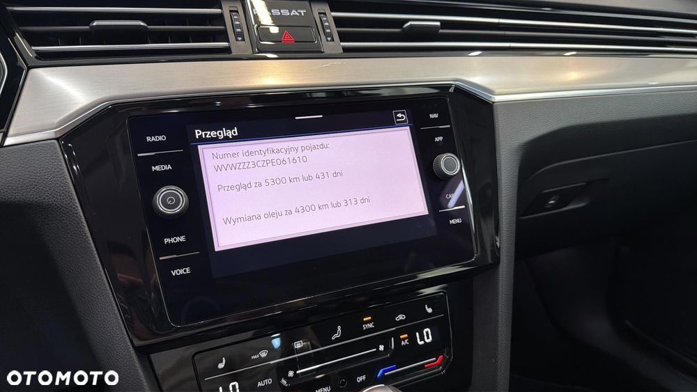 Volkswagen Passat 2.0 TDI EVO Elegance DSG - 30