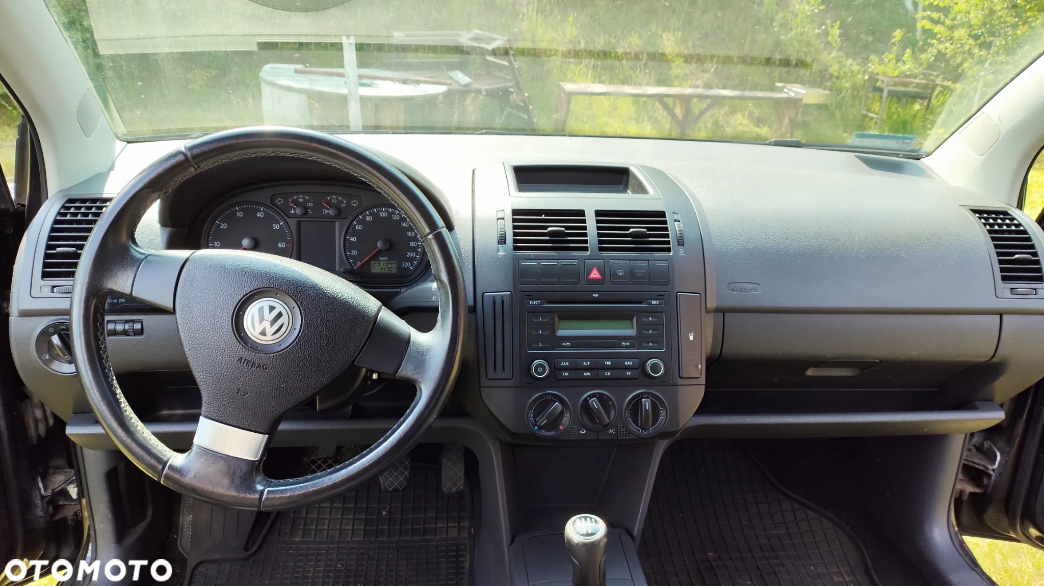 Volkswagen Polo - 8