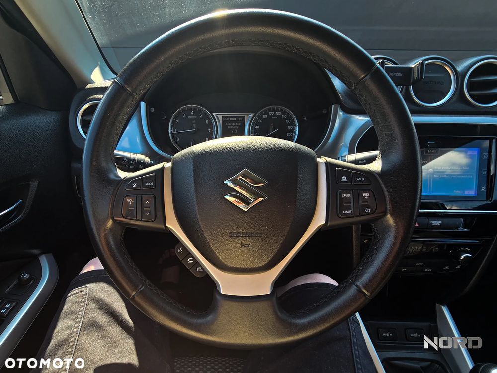 Suzuki Vitara 1.6 Comfort 4WD - 10