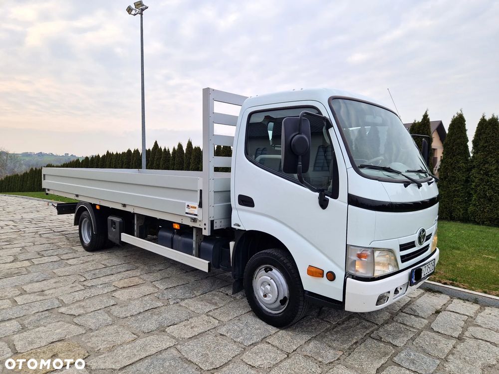 Toyota Dyna Bliźniak Podwójne KOŁO - 1