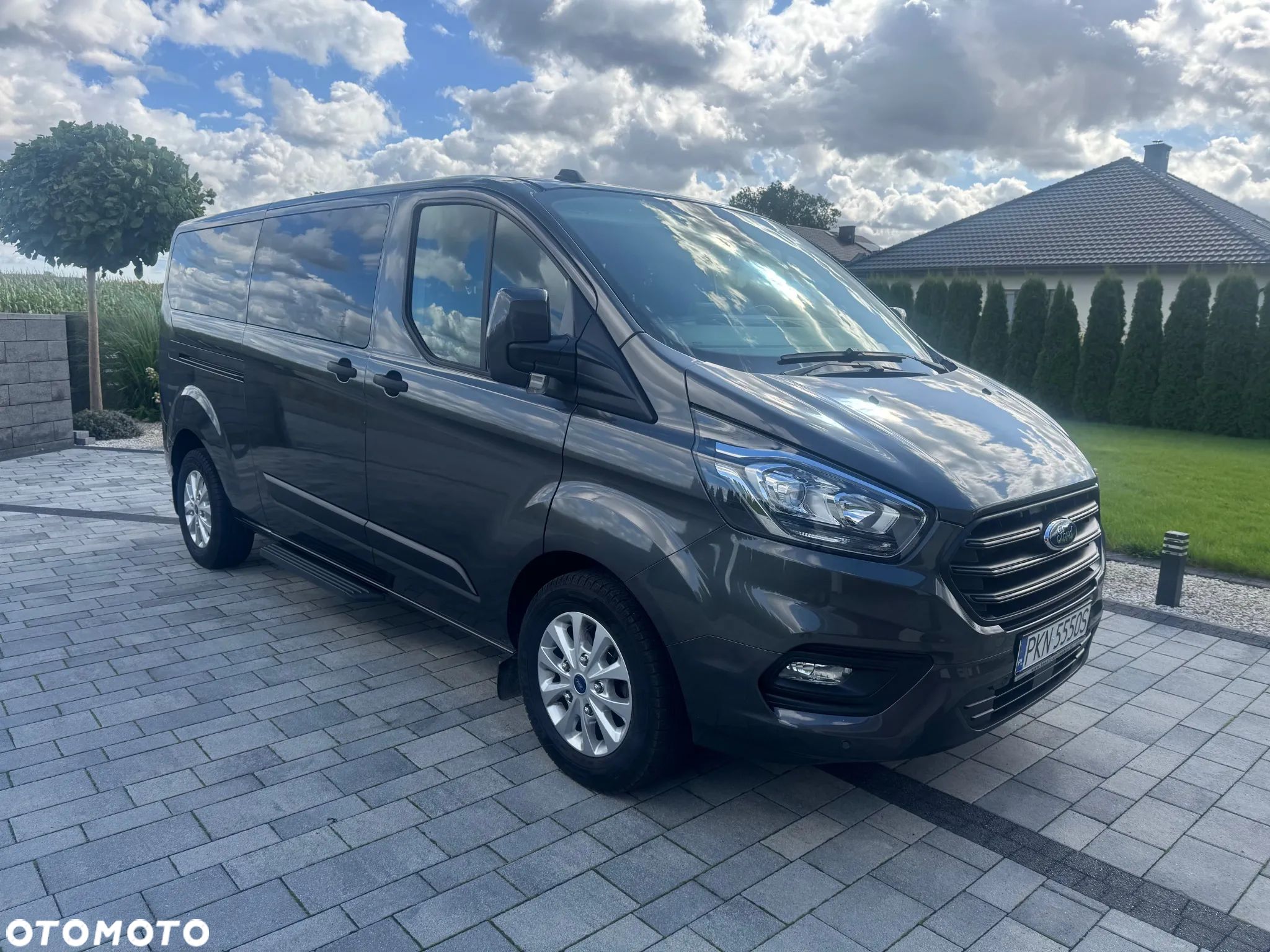 Ford Transit Custom 300 L2H1 LKW VA Autm Trend - 1
