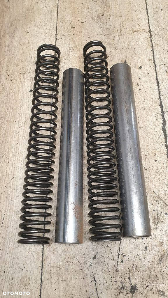 Sprężyna amortyzatora Harley Davidson Dyna Street Bob - 2