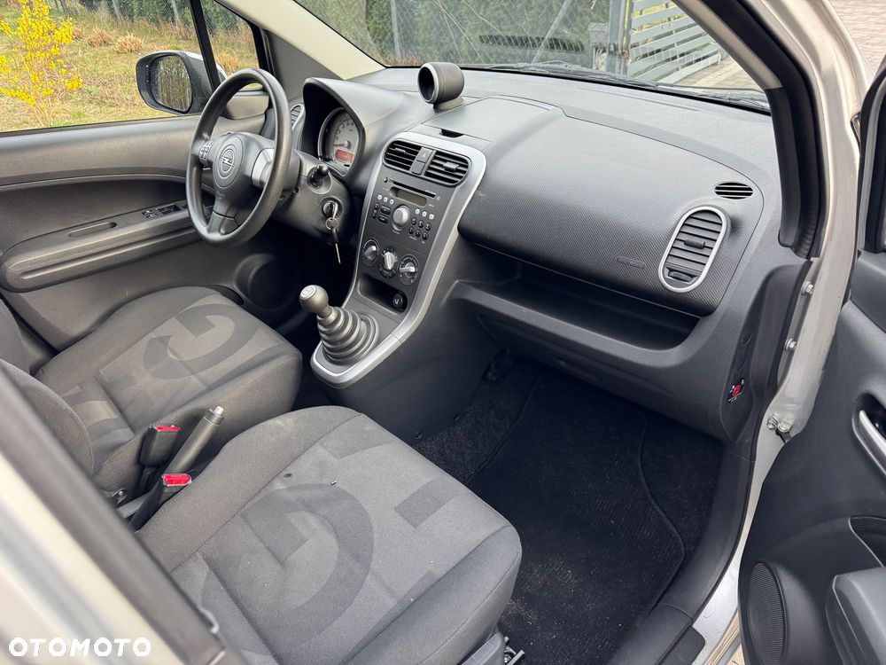 Opel Agila 1.0 - 7