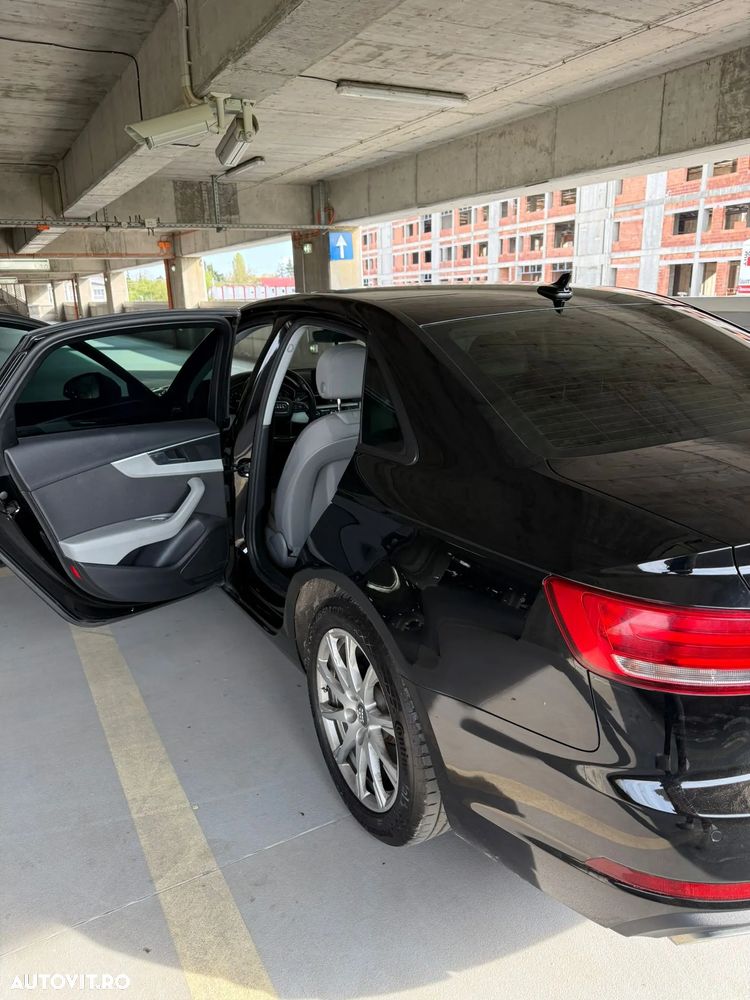 Audi A4 35 TFSI S tronic MHEV Basic - 20