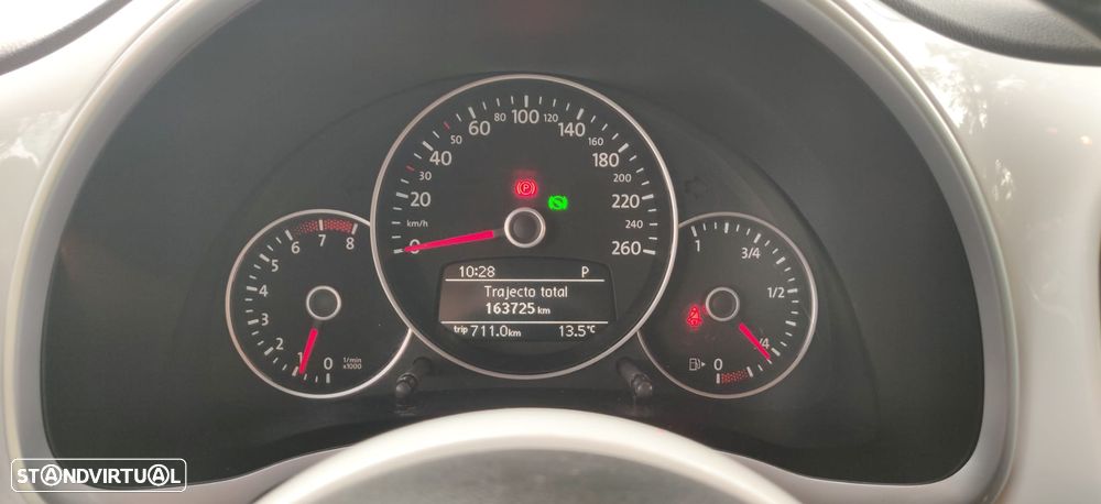 VW New Beetle 2.0 TSI Sport DSG - 34