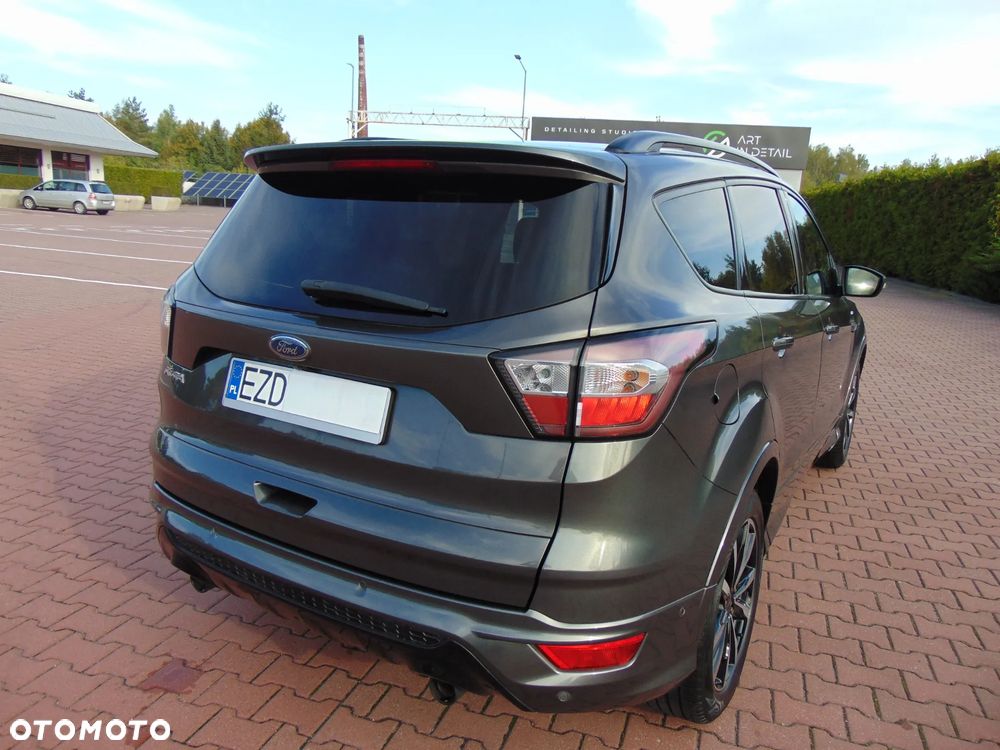 Ford Kuga 2.0 TDCi 2x4 ST-Line - 25