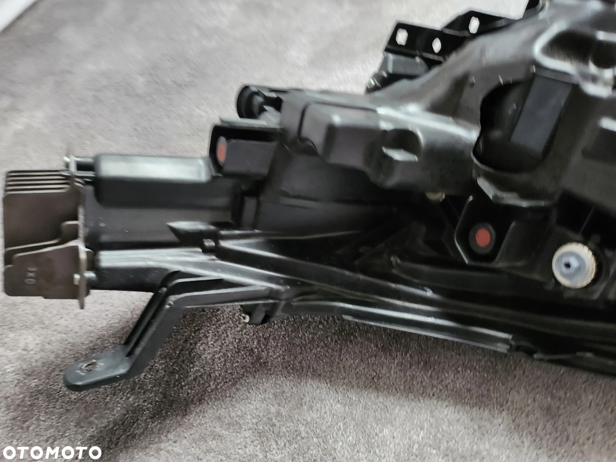 Lampa Toyota Prius V 2023 FULL LED - 9