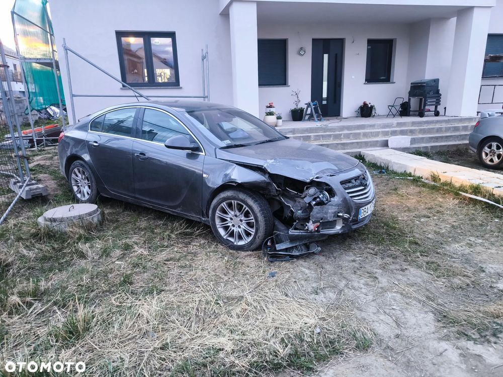 Opel Insignia 2.0 T Cosmo 4x4 - 1