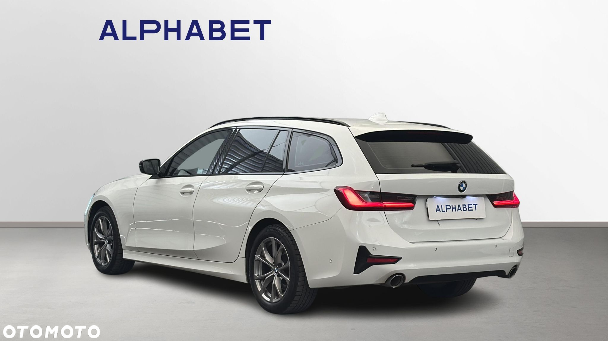 BMW Seria 3 320i - 4