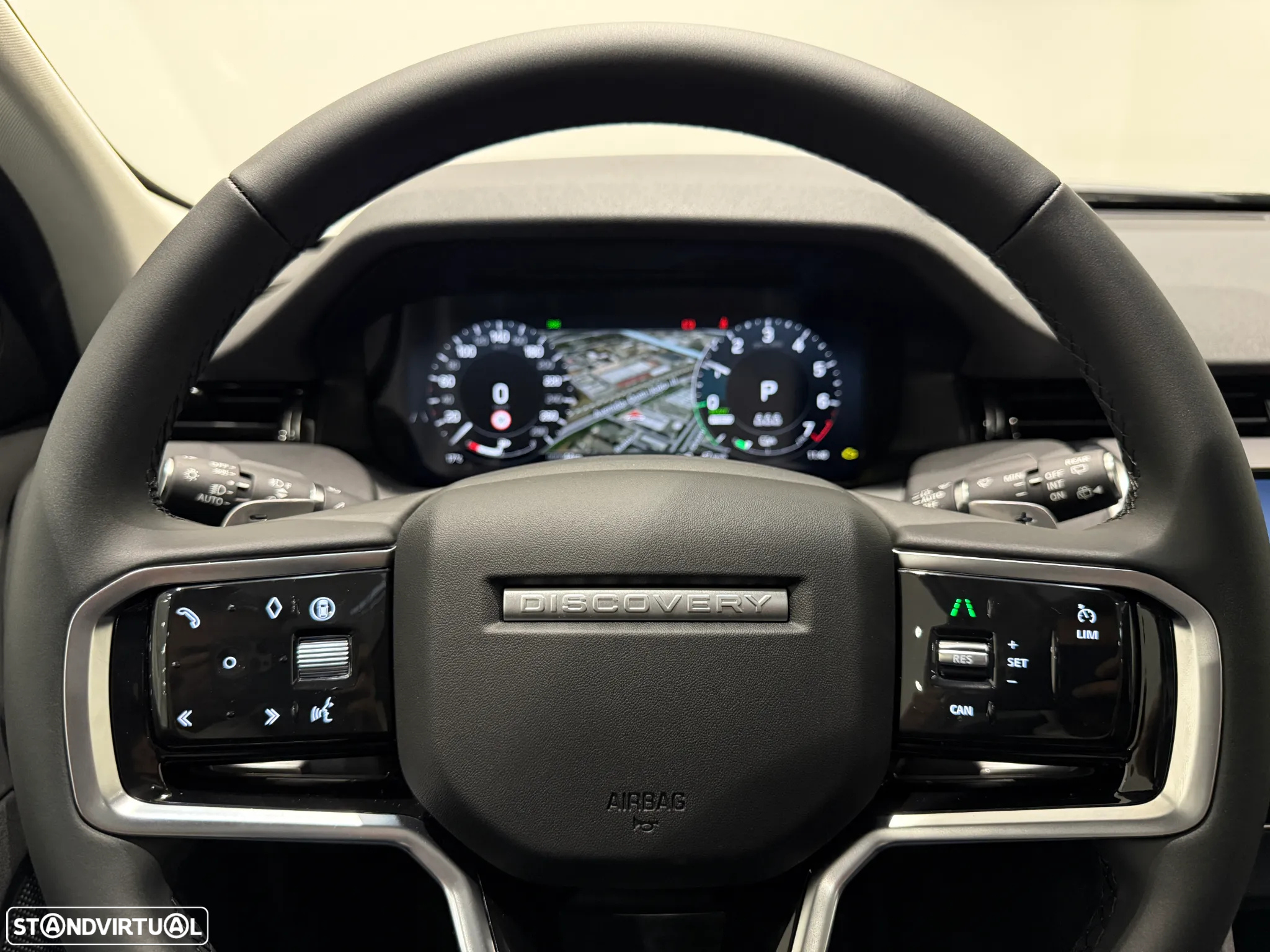 Land Rover Discovery Sport 1.5 I3 P270e AWD S - 16