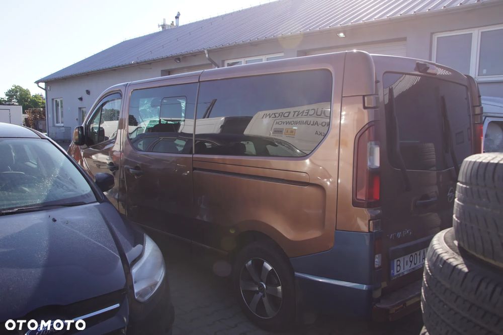 Auto na części - Opel Vivaro B 1.6 CDTI BiTurbo 146 KM R9M452 PF6050 L41R 2018R Silnik Skrzynia Drzwi Zderzak Błotnik Lampa Lusterko Klamka Szyba Deska Kokpit Sterownik Moduł Czujnik Licznik Wyświetlacz Panel Kierownica - 4