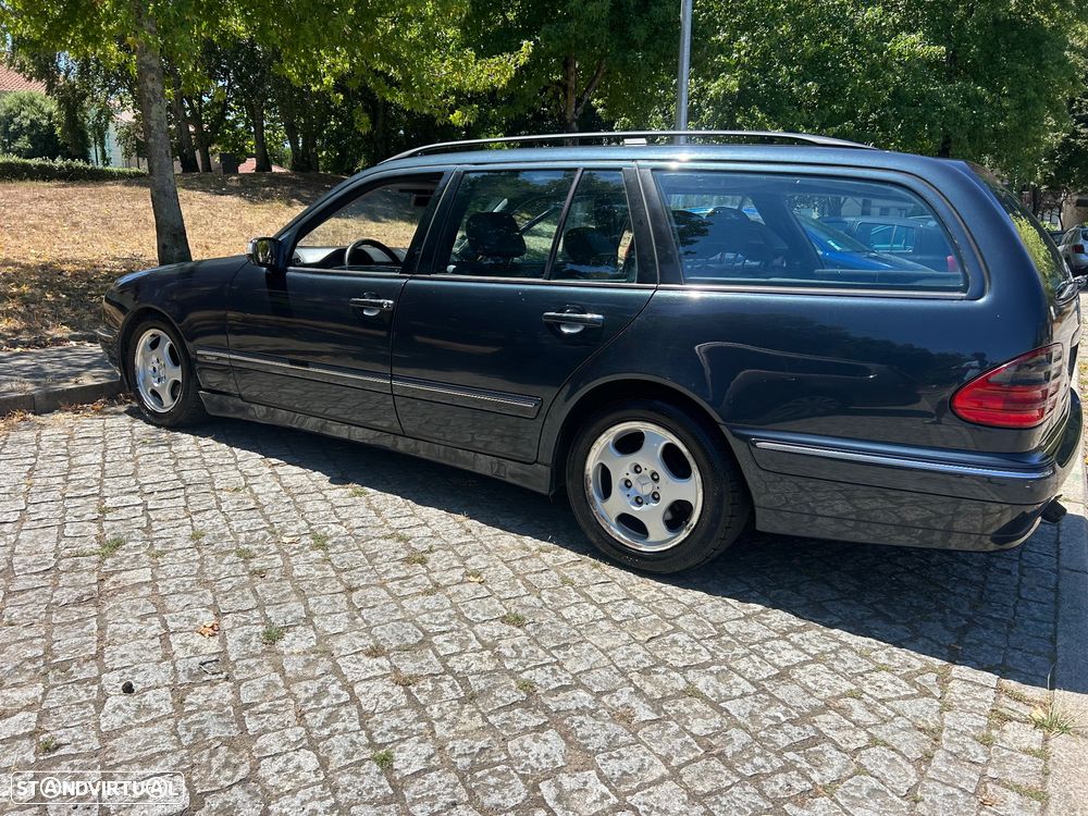 Mercedes-Benz E 220 - 10