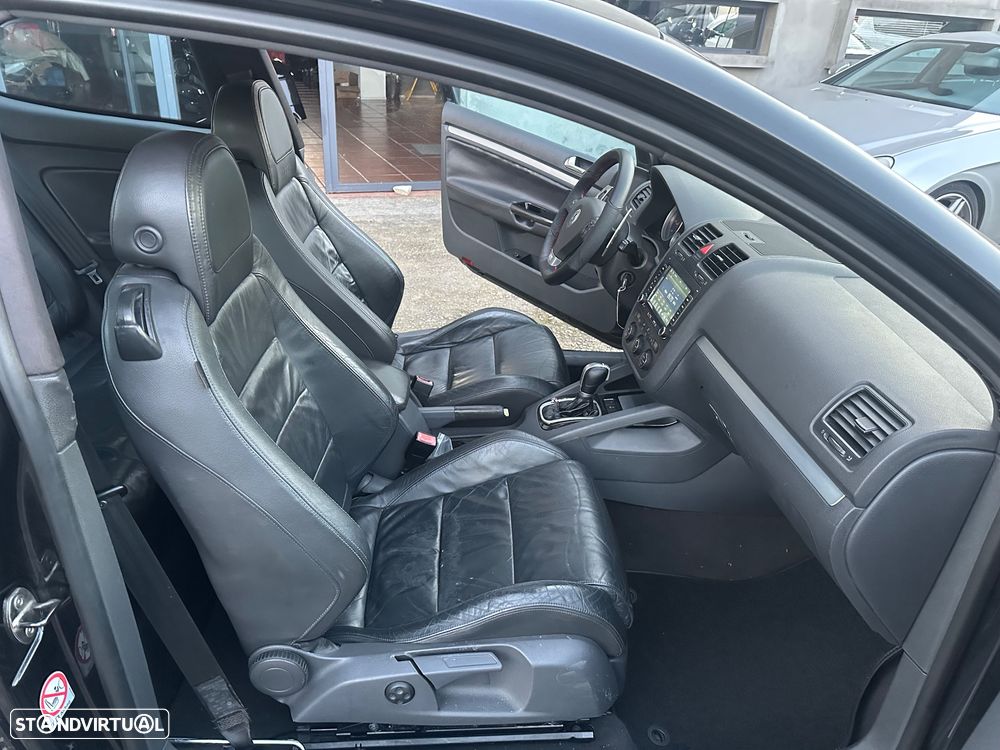 VW Golf 2.0 GTi DSG EC - 18