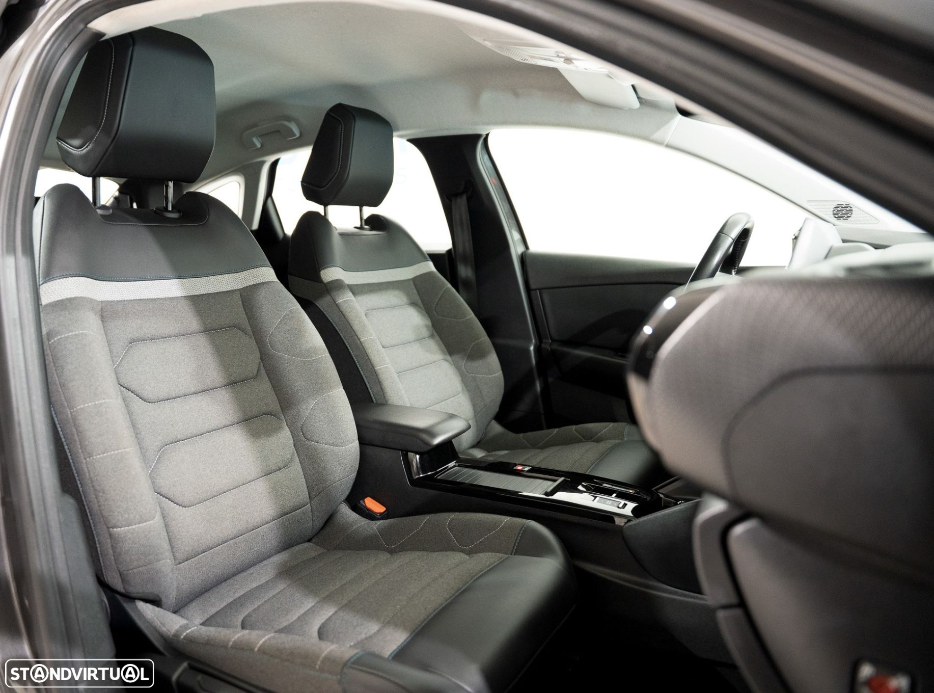 Citroën C4 1.5 BlueHDi Feel Pack EAT8 - 16